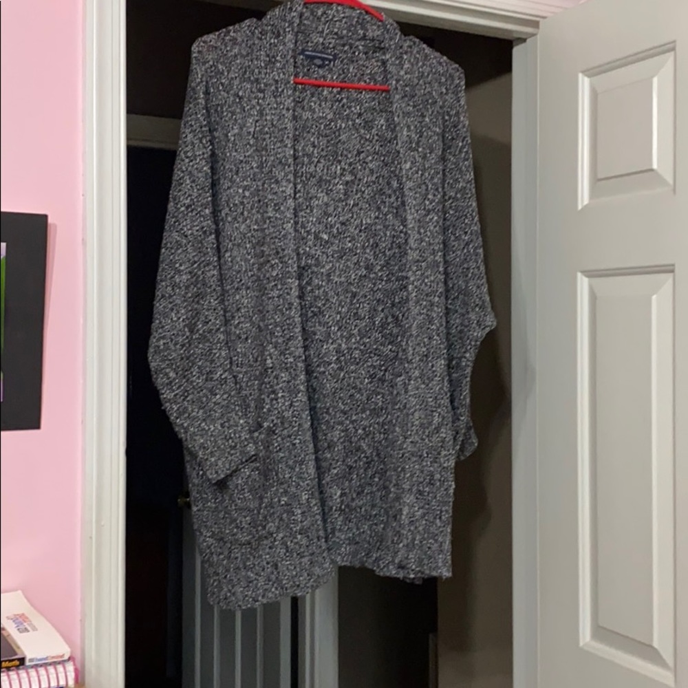 AE Cardigan